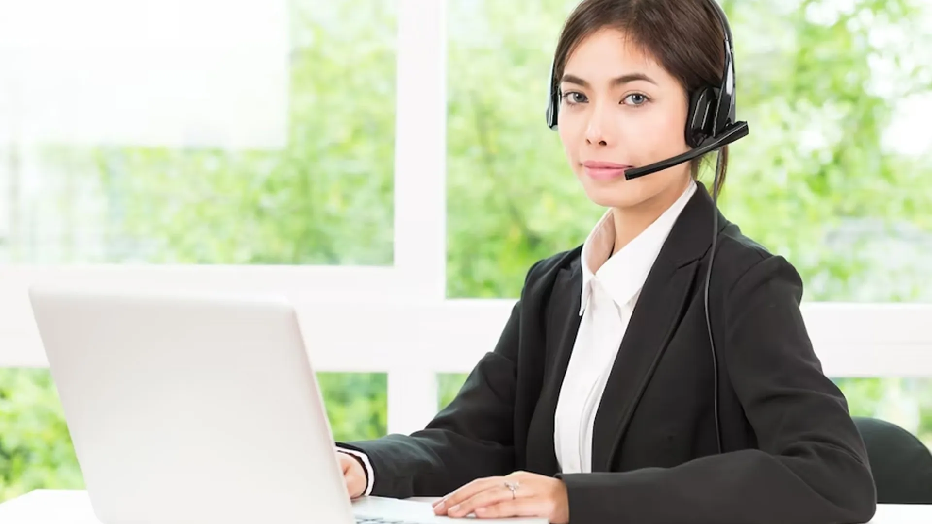 Hình ảnh hỗ trợ khách hàng của 32win11